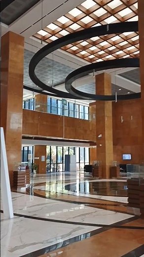 🎓✨ Discover Qatar University – A Hub of Knowledge and Beauty!