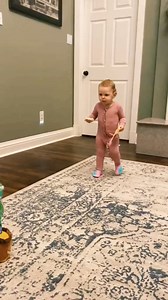 ❤️ CACTUS BAILARÍN Y PARLANTE 💰 Precio: Q135 OFERTA 🥳 🎁 Regalito para bebé por tu compra 🚚 Envío gratis a toda Guatemala por medio de Cargo Expreso ✔El cactus puede bailar, cantar, imitar voces y dar mucha alegría a los niños. ✔Atrae la atención de los niños y favorece la educación temprana. ✔Linda expresión con ojos grandes, cuerpo flexible y baile divertido. ✔ Se puede utilizar como juguete o como adorno. ✔Al cambiar el botón, puedes programarlo para cantar, bailar e imitar lo que estás di