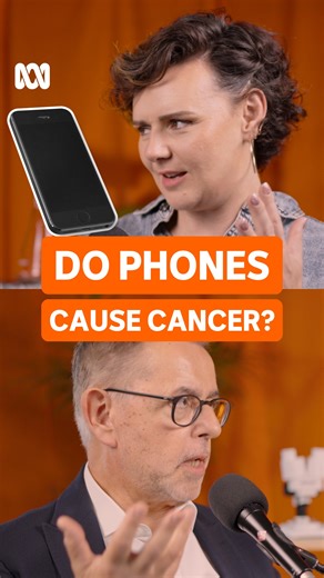 11K views · 153 reactions | Yes, phones work because of radiation but no, they can’t hurt you  : Dr Norman Swan and Tegan Taylor for What's That Rash ▶️: Watch the full episode now - https://youtu.be/TR8i6MJv_kY #Smartphone #Radiation #5G #Health | ABC Science | Facebook
