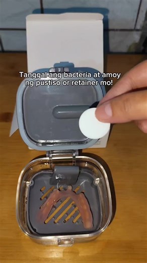 Essential Tips for Cleaning Dentures Effectively