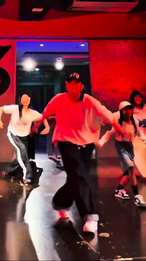 Jaja Dapat Sy ⋆˙⟡♡ on Instagram: "dalaga soul cover hits diff 🙂‍↕️❤️‍🔥 📍 @gforcedancecenter 🎶 dalaga - arvey #GForce #GForceDanceCenter #OPM #Dalaga #Arvey #Damce #Philippines"