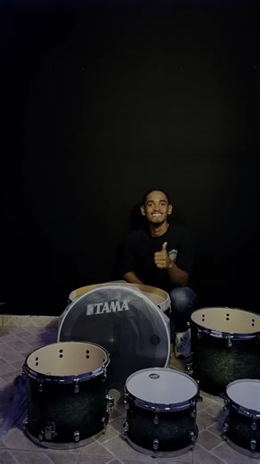 Josué Cortés on Instagram: "Unboxing time 🥁🔥 Es un gran honor unirme a la familia @officialtamadrums y me siento muy agradecido por esta increíble batería. Cada detalle y cada sonido son de mucha inspiración para mí como baterista. Solamente les digo: ESTO ES OTRA COSA🎶 Les presento mi nueva batería: Tama Starclassic Performer con un acabado Molten Steel Blue Burst. Shell pack 6 piezas: • 22"x16" Bass Drum • 10"x7" Tom • 12"x8" Tom • 14"x12" Floor Tom • 16"x14" Floor Tom • 14"x5.5" Snare Drum