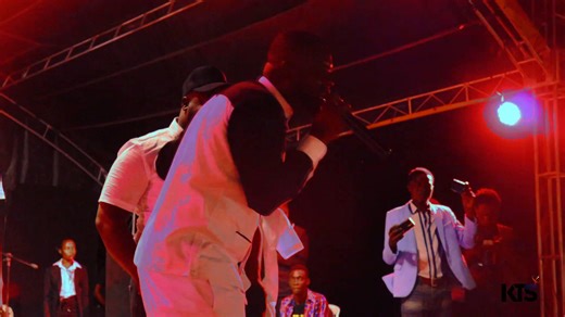 Pa dim ou pa rnmn fason delson pale 😂😂 | Kore Talan Show