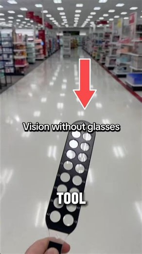 How the World Looks With Bad Vision 👀 (@eyedocsteph)