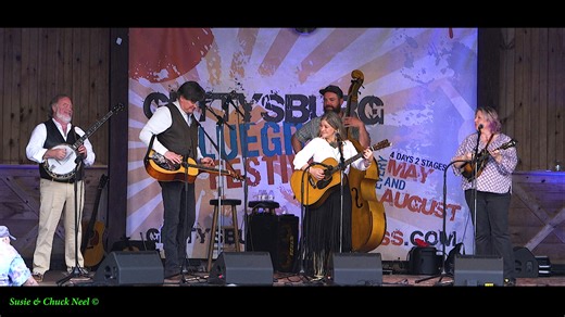 36K views · 541 reactions | Valerie Smith and Liberty Pike (feat Wally Hughes ) Pick Away - The Bluegrass Jamboree #bluegrass #music #artist #live #video | The Bluegrass Jamboree | Facebook