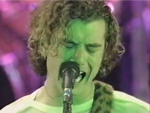 “I’m an alien, you’re an alien, it’s a beautiful rain, beautiful rain.” 👽🌧️ ‘Alien’ by Bush live at Red Rocks🏜️ in 1996. Really good tune. #grungebible #bush Video: https://youtu.be/62eL2xTdPBc?si=YEt7bkcYVYFUhTMC | The Grunge Bible