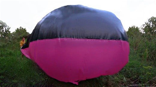 A Hot Air Balloon DIY ! Plastic bags and scotch tape = Thermal Balloon!