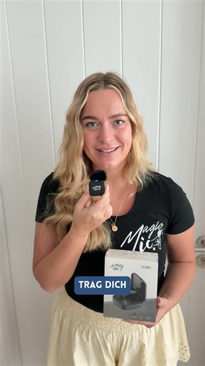 🚨 Die Black Week startet am 24.11 bei MagicMic. Das neue MagicMic™ 3 Pro kommt und du kannst dir jetzt deinen Zugang sichern, bevor es live geht! Über 1 Jahr Entwicklung... gemeinsam mit unserer Community wurde die 3. Generation weiter verbessert: → besserer Sound → stabilere Verbindung → längere Akkulaufzeit → LCD Display → Magnet Befestigung → kompakteres Design Nur zur Black Friday Woche: ✅ 20€ Rabatt ✅ gratis Tasche ✅ gratis Handadapter Nur 500 Stück werden verfügbar sein! Wer nicht eingetr