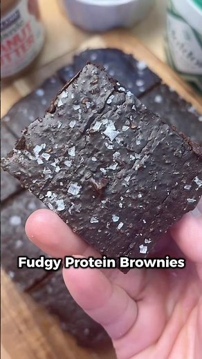 Fudgy Protein Brownies 🍫🤎