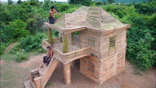 Building a Luxury-Style Wooden Villa in the Wild – Hand-Built at Zero Cost