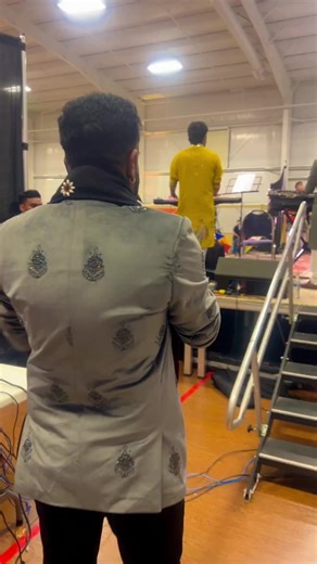 Rakesh Barot | usa 🇺🇸 knoxville live #rakeshbarotofficial #rakeshbarot #usa #liveshow #knoxville | Instagram