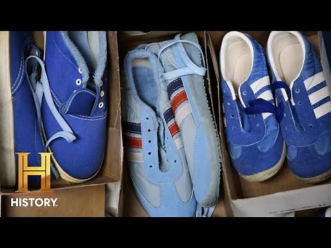 American Pickers: Mike LOVES Vintage Knock-Off Sneakers (Season 23)