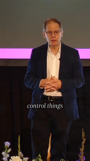 In his talk for Transform Trauma Oxford 2025, Dan Siegel explored how relational integration lies at the heart of healing and resilience. ''Relational integration stimulates the growth of neural integration, which is the basis of a resilient and thriving mind.'' Siegel explained that integration in the brain is the best predictor of well-being, while disconnection manifests as either chaos or rigidity; or both. #TransformTraumaOxford #TraumaHealing #Neuroscience #Integration #Resilience #Wellbei