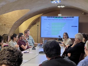 How to Research Corruption?