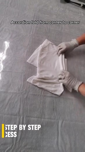 9.9K views · 174 reactions | Ice dye process.. full video tutorial 蘭❤️ follow the step by step folding process to make this design 流流蘭❤️ #commentlikesharefollowers #viralreelsシ #highlightsシ゚ #icedyedclothing #handmadetiedye #tiedyetutorial #comment #followers #icedye #reelsvideoシ #Ice dye | Jayrel Ybañez Golez | Facebook