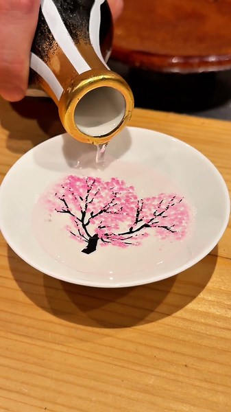 What happens when you order sake in Tokyo
