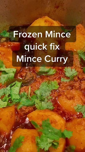 Delicious Mince Curry Recipe with Potatoes and Butter Beans
