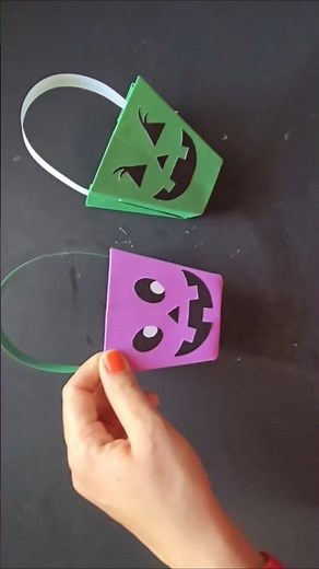 DIY Halloween Paper Basket 🎃 | Easy Halloween Craft Idea! #shorts