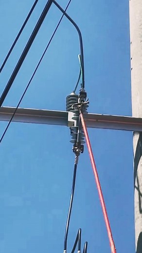 6.6K views · 30 shares | Nice work early ⚡ #linemanlife #Lineman #linework #linepatrol #reelsfypシ #reelsviralシ #reelsviralシfb | Outsource Lines | Facebook
