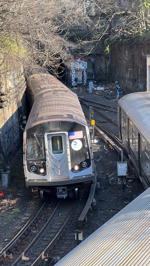 15K views · 112 reactions | R160 Meets R68 at The West End Line Portal. #NYCSubway #NYC #MTA #NewYorkCitySubway #LIRR #SubwayTrain #NYCTransit You can now buy me a coffee: https://bmc.link/NYCSubwayLife | NYC Subway Life | Facebook