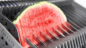 1.2M views · 16K reactions | SATISFACTORIAS MÁQUINAS DE PROCESAMIENTO DE ALIMENTOS QUE LLAMARÁN TU ATENCIÓN | SSSniperWolf Review | Facebook