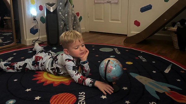 Valley 5-year-old earns Mensa membership as parents navigate raising a 'profoundly gifted' child