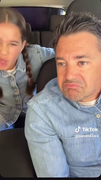 Ben y Zara recrean el video musical 'Informer'