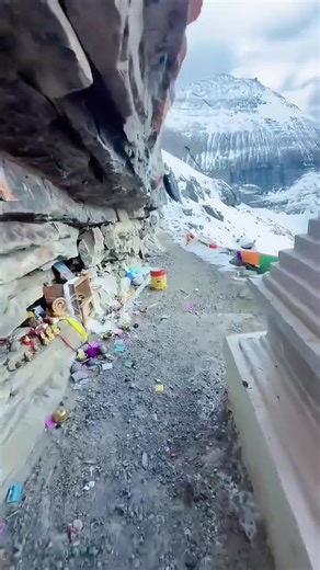 🕉️ Kailash Parvat Yatra – 9 Nights / 10 Days with Marvel Treks 🏔️✨ Yatra Highlights: Holy dip and puja at Lake Manasarovar Sacred Kailash Parikrama Mesmerizing views of snow-clad Himalayan ranges Comfortable stays, vegetarian meals & experienced guides Complete assistance with permits and logistics 🔱 Har Har Mahadev! Ready to answer the call of the mountains? #mansrovarlake #kailash #kailashyatra2026 #MarvelTravelAndTours #SpiritualJourney