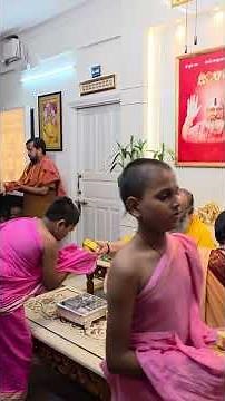 Puya Gurudev Ji Maharaj providing food supplies to Veda students #Guruji #shrisidhdataashram