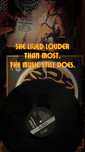 The Tragic Story of Wendy O. Williams | It's My Life. #vinyl #vinyloftoday #hifi #vinylrecords