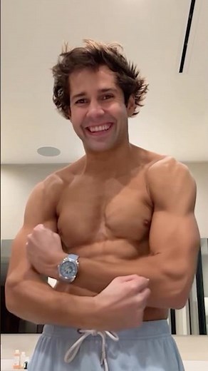 How David Dobrik TRANSFORMED His Body 🤯💉(Weight Loss Transformation)