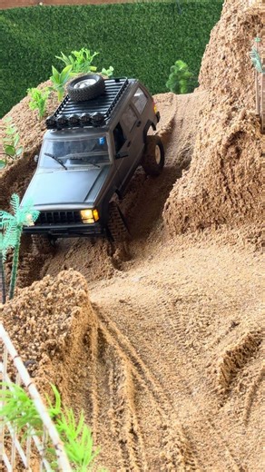 Ultimate RC Off-Road Adventure! | Epic Truck & Dirt Bike Action 🚙🏍