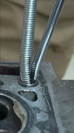 アイデアと廃材でノックピンを抜く！ #メンテナンス #automobile #自動車整備