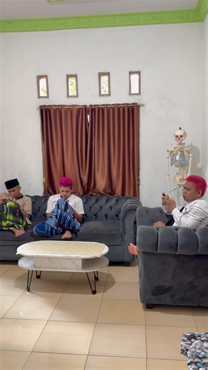 Cerita Konyol Kena Hukum Saat Puasa