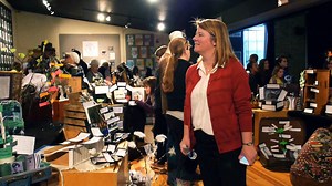 We want to visit these exhibits! Students use essential questions as a guide in this cross-curricular project. | Edutopia