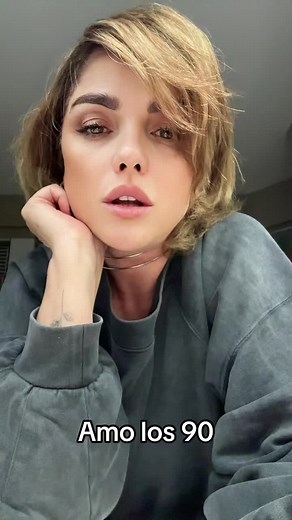 Araceli González: Belleza y Nostalgia de los 90