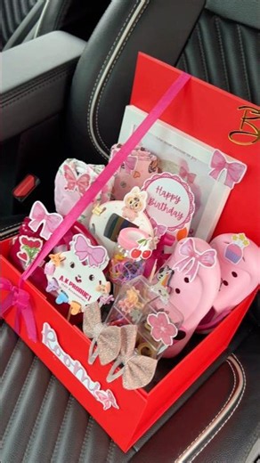 Cute Birthday Hamper for Girls 🎀🎁 | Handmade Gift Idea #shorts #hampers #birthdaygift