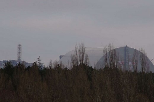 Tchernobyl : inauguration du dôme recouvrant de la centrale