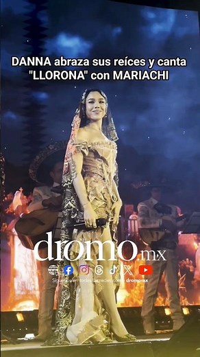 Danna canta "La Llorona" con mariachi en vivo en Gala de Día de Muertos. Del pop a regional mexicano