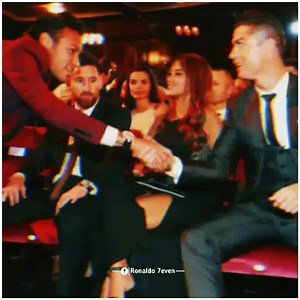 2.5M views · 138K reactions | ퟐ 퐥퐢퐯퐢퐧퐠 퐥퐞퐠퐞퐧퐝.... Cristiano Ronaldo ❤️ Neymar Jr. | 퐑퐨퐧퐚퐥퐝퐨 ❼퐞퐯퐞퐧 ツ | Facebook