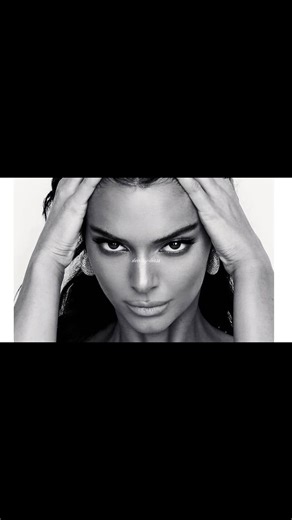 Kendall Jenner Edits: Trending Styles