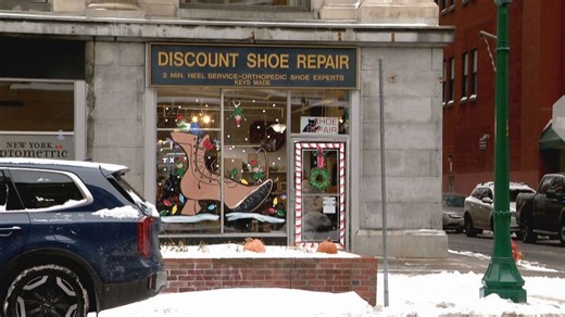 Local artists transform Syracuse storefronts into holiday masterpieces