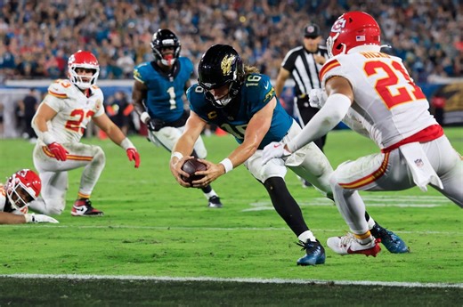 Chiefs-Jaguars: Trevor Lawrence stumbles, scores late TD in Jacksonville’s MNF win