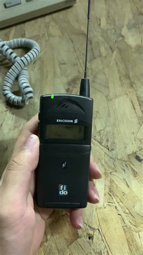 Ericsson T18Z cellular phone from 1998