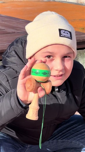 Jocuri cu kendama #kendama #kendamakrom #kendamax #kendamaromania #kendamil