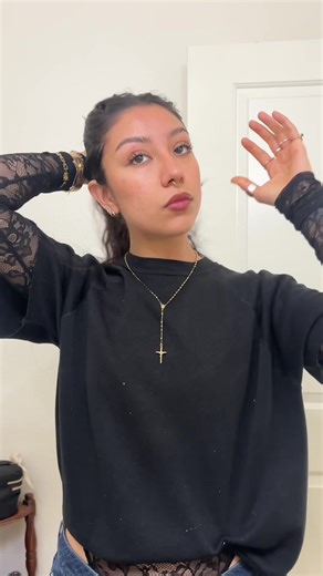 Ultimate Guide to Messy Buns: Chic and Easy Styles