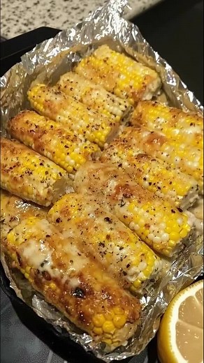 Cheesy Garlic Butter Corn on the Cob Recipe (Oven-Baked)