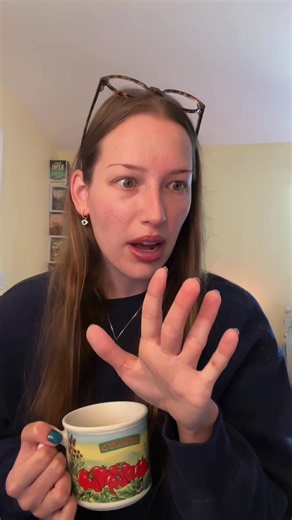 summerween week 🕷️ on this weeks agenda: * read The Haunting of Hill House (by Shirley Jackson) * re-watch The Haunting of Hill House (Mike Flanagan TV show) * read Spells And Sandwiches: West Side Witches * decorate for fall #summerween #augtober #thehauntingofhillhouse #mikeflanagan #shirleyjackson