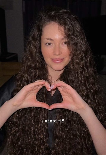 Rutina pentru Păr Cret Natural: Îngrijire și Stil