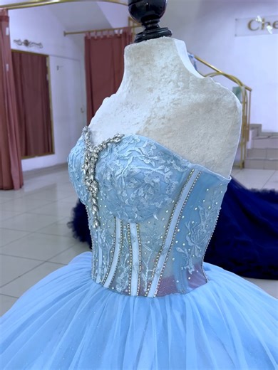 Diseña Tu Vestido Ideal en Chely Canseco